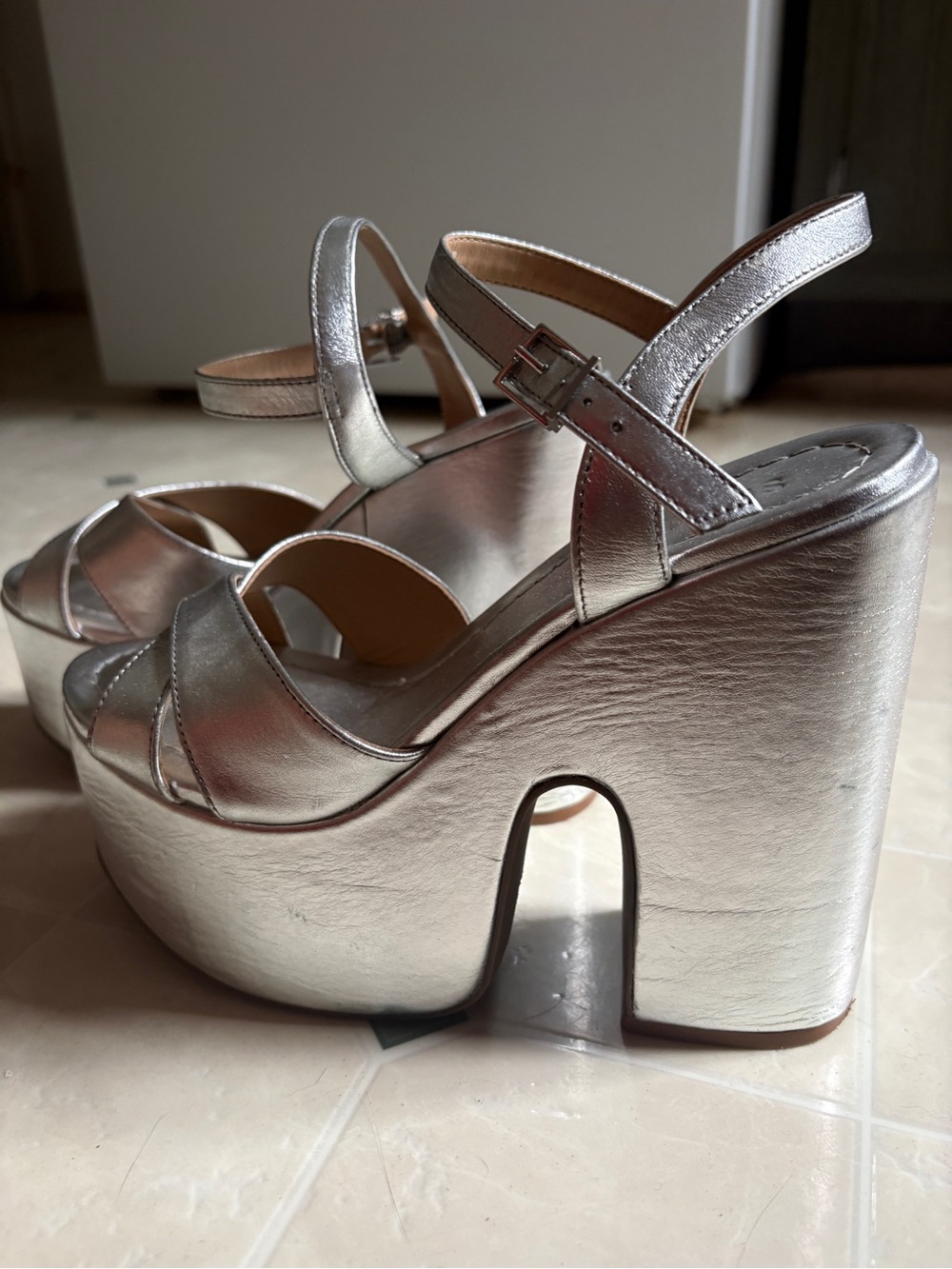 SCHUTZ Metallic Silver Platform Sandals with Chunky Heel